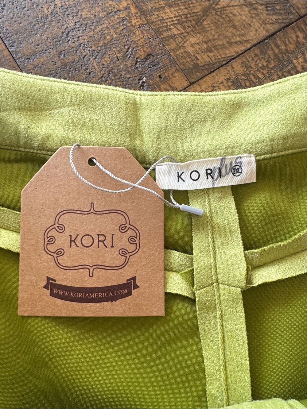 NWT Kori Lime Yellow Women's Casual Pull-On Shorts Size 2XL - Picture 4 of 6